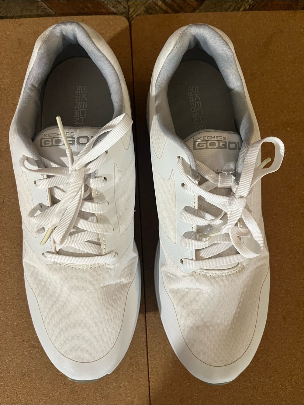 Skechers White Women's Athletic golf  Sneakers GoGo Max-Inspired